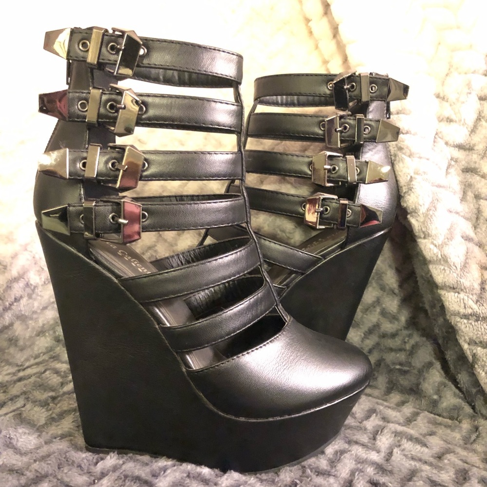 NWOT Buckle Wedges